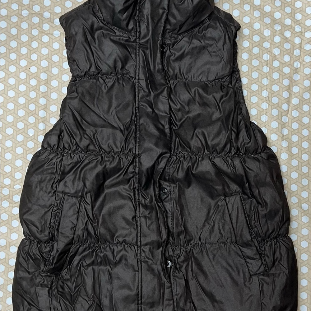 GAP Dark Chocolate Puffer Vest